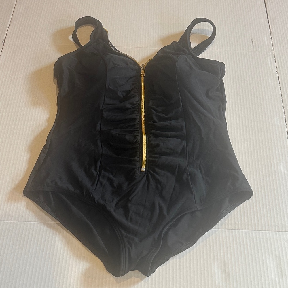 Miraclesuit Black classic Swimsuit with Gold Zipper padded bra support stretchy